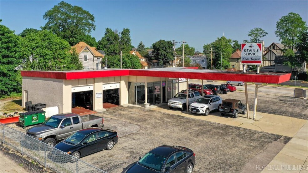 Primary Photo Of 201 S 2nd St, St Charles Specialty For Sale