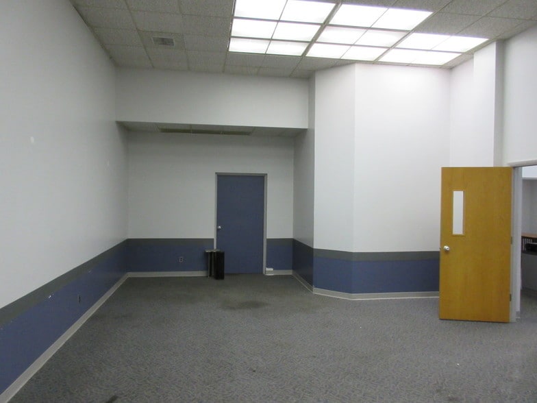 More Photos Of 151 S Rose St, Kalamazoo Medical For Sale