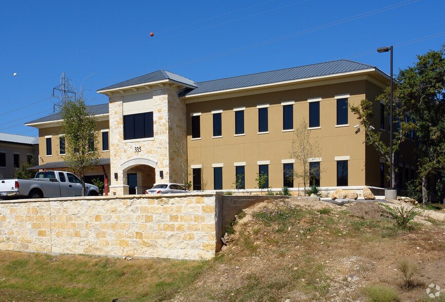 More Photos Of 335 E Sonterra Blvd, San Antonio Medical For Lease