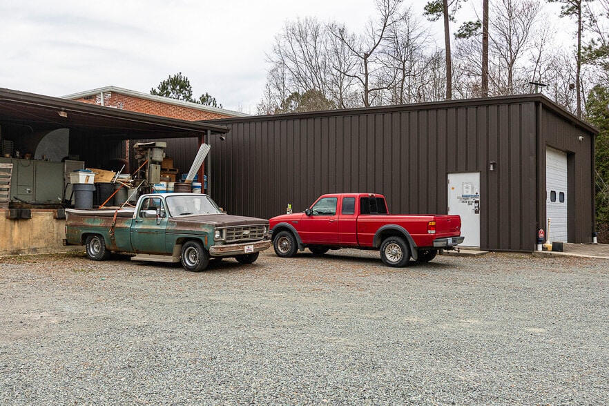 More Photos Of 1434 Farrington Rd, Apex Light Manufacturing For Sale