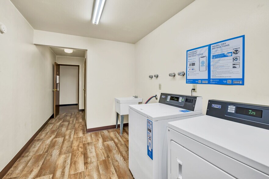 More Photos Of 226 W Broadway St, Goldendale Apartments For Sale