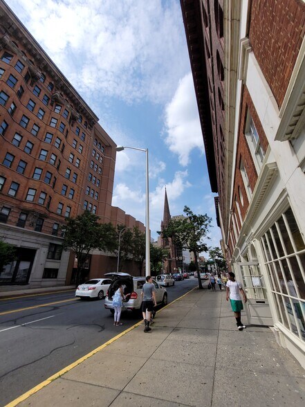 More Photos Of 501 Penn St, Reading Office For Sale