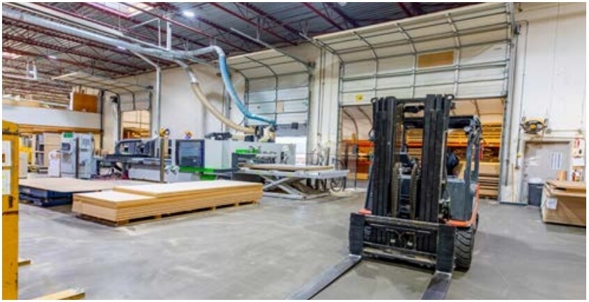 More Photos Of 6760 Graybar Rd, Richmond Warehouse For Sale
