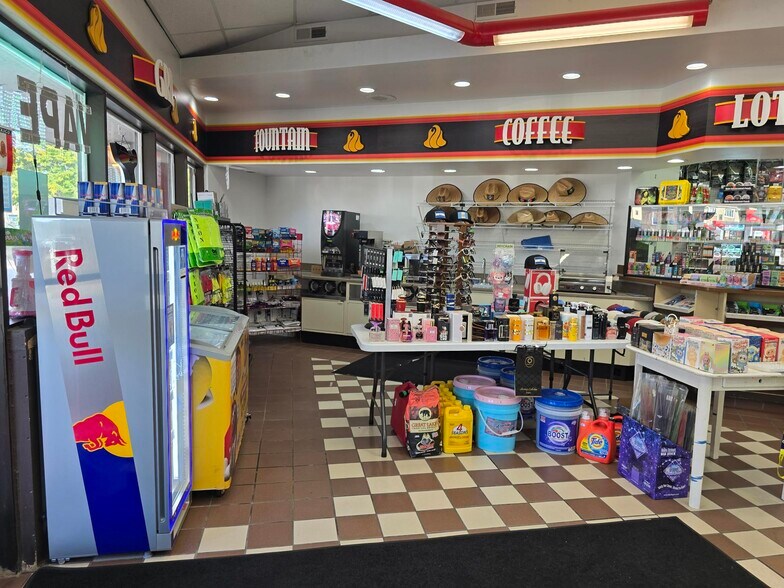 More Photos Of 7401 Jensen Blvd, Hanover Park Service Station For Sale