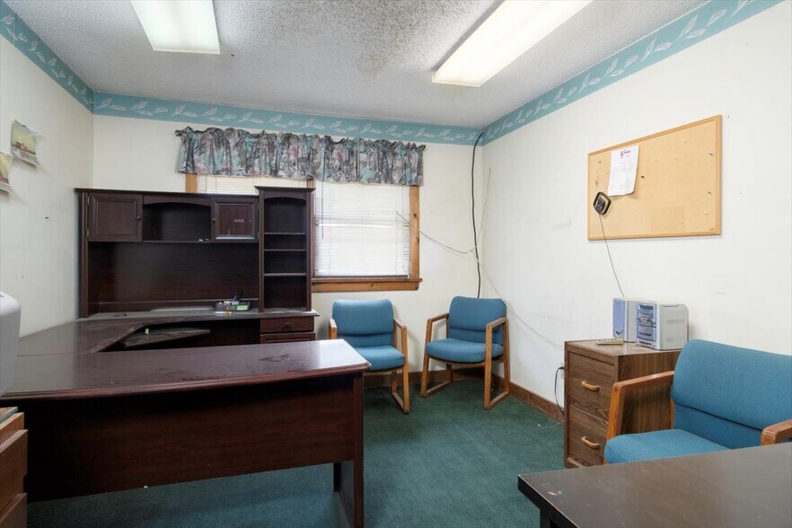 More Photos Of 485 Clinton St, Cowlesville Industrial For Sale