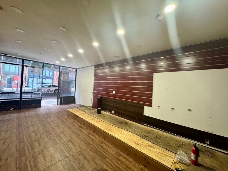 More Photos Of 1007 Broadway, Brooklyn Storefront Retail Residential For Lease