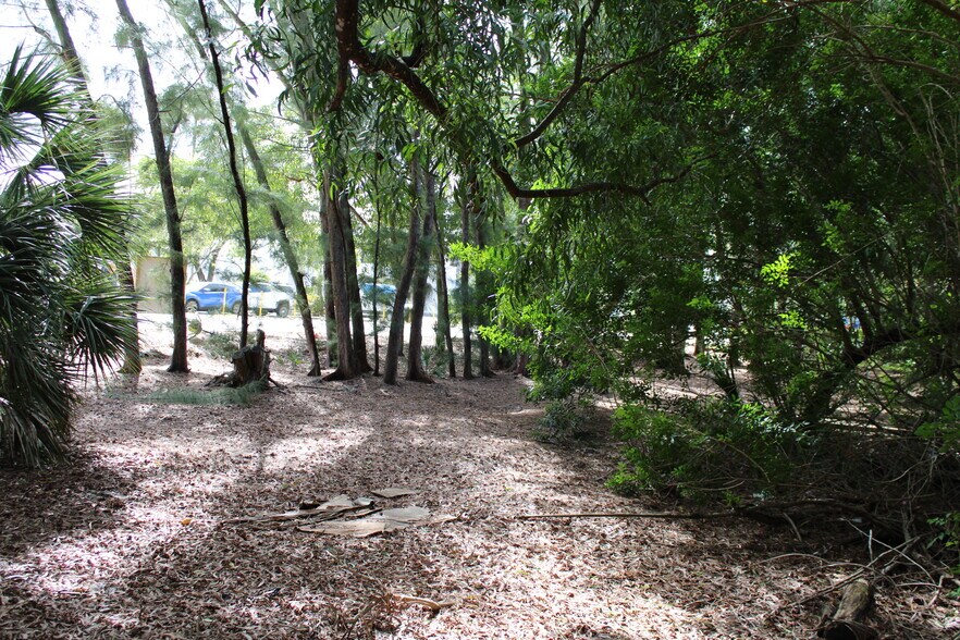 More Photos Of 7533 Hagen Ranch Road, Delray Beach Land For Lease