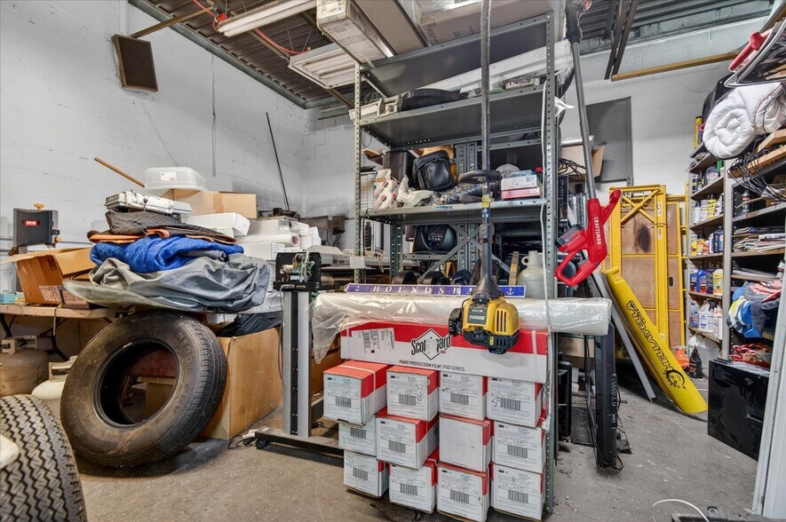 More Photos Of 218 S Comanche Ave, Bartlesville Auto Repair For Sale