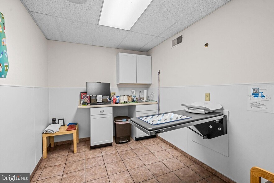 More Photos Of 405 W Wayne Ave, Wayne Office Residential For Sale