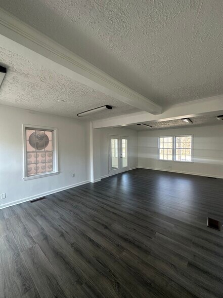 More Photos Of 4118 Clairmont Rd, Chamblee Medical For Sale