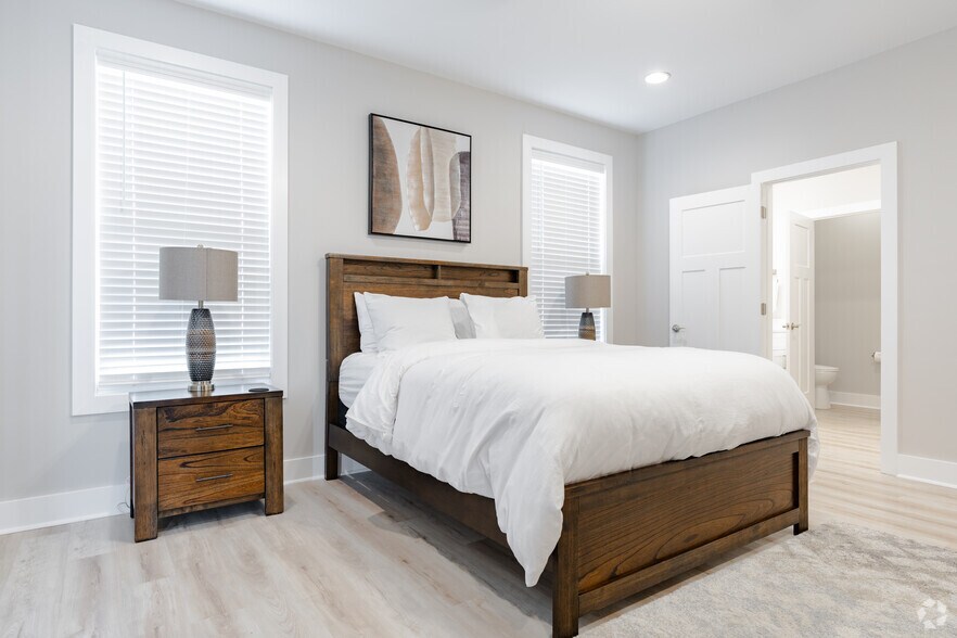 More Photos Of 4808 Old Tyme Court, Evansville Apartments For Sale