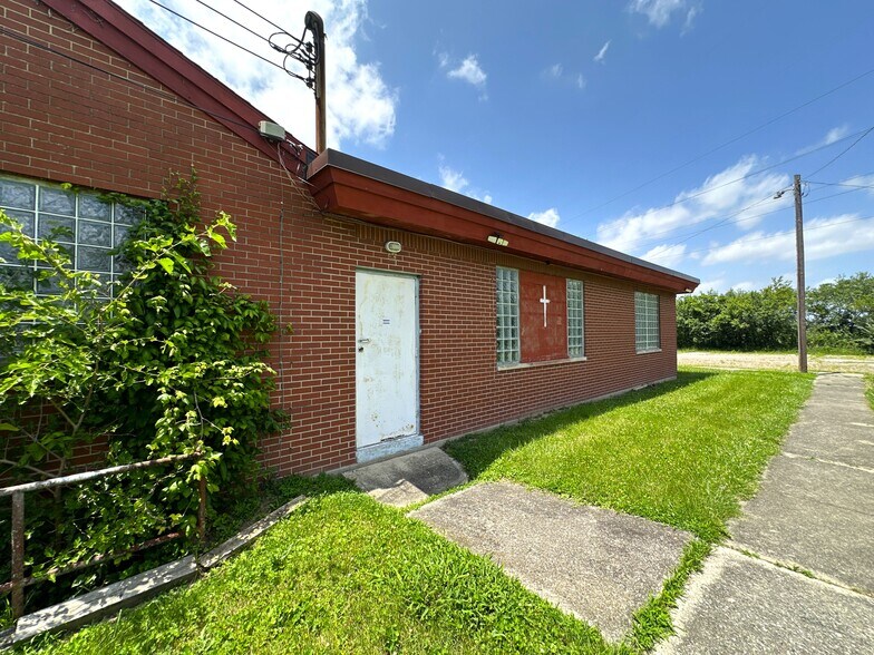 More Photos Of 1496 Swinger Dr, Dayton Religious Facility For Sale