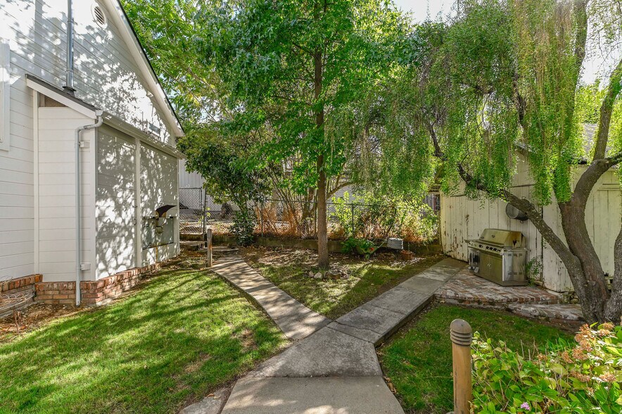 More Photos Of 68 Church Hill Rd, San Andreas Flex For Sale