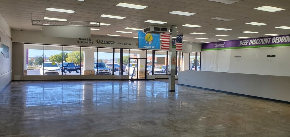 More Photos Of 406-546 Plaza Ct, Sand Springs Unknown For Lease