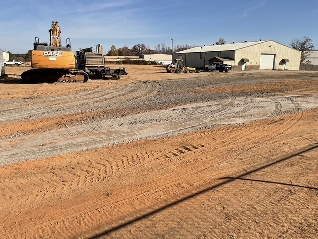 More Photos Of 524 Chucks Dr, Duncan Warehouse For Lease