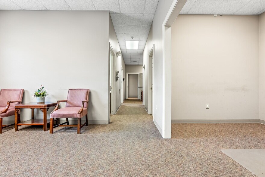 More Photos Of 834-840 Lagoon Business Loop, Montgomery Light Distribution For Lease