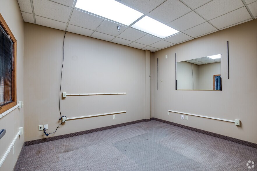 More Photos Of 1112-1320 NW 7th St, Rochester Unknown For Sale