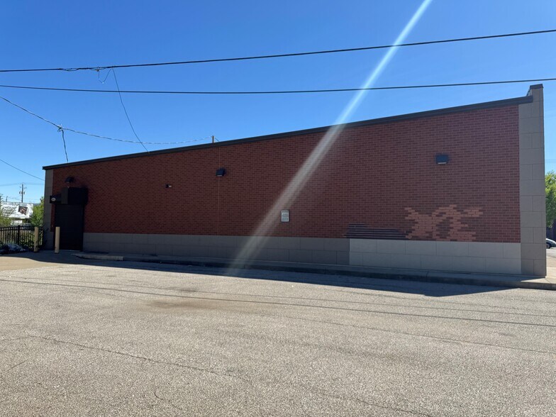 More Photos Of 2272 E 55th St, Cleveland Freestanding For Sale