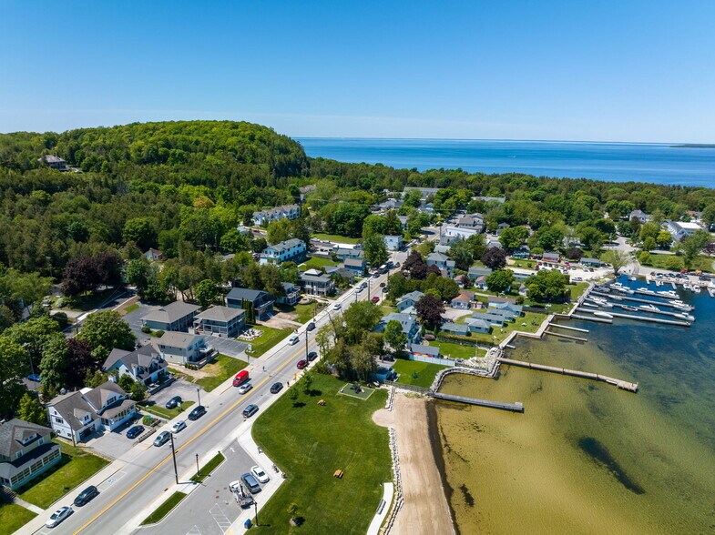 More Photos Of 4113 Main St, Fish Creek Storefront Retail Residential For Sale