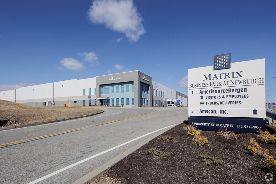 More Photos Of 108 Route 17K, Newburgh Warehouse For Lease