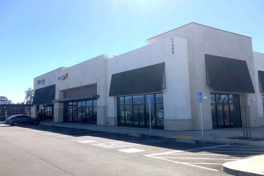 More Photos Of 1550 W Valley Blvd, Colton Freestanding For Lease