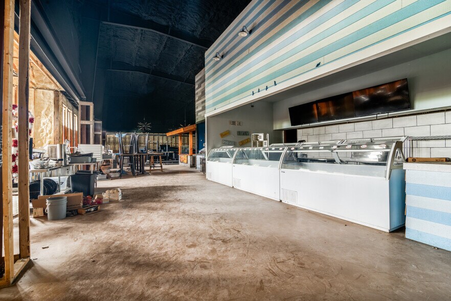 More Photos Of 17389 Interstate 20 S Access, Canton Storefront For Sale