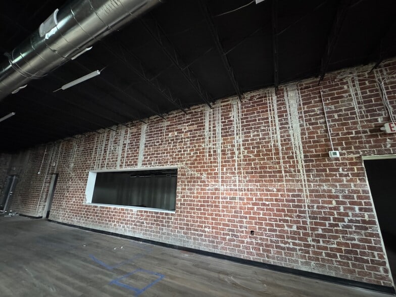 More Photos Of 1783 NE Cheshire Bridge Rd, Atlanta Freestanding For Sale