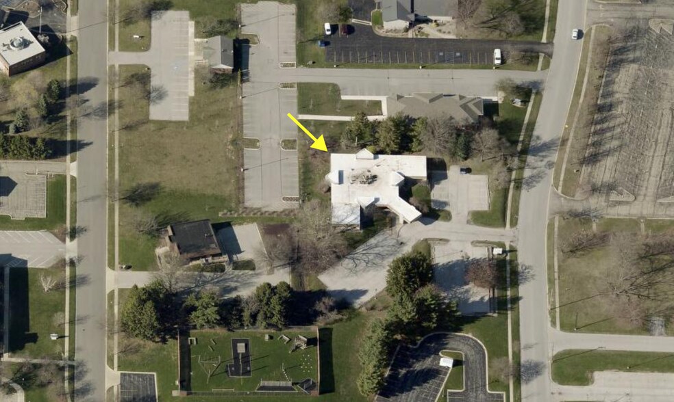 Primary Photo Of 2501 Cumberland Dr, Valparaiso Medical For Sale