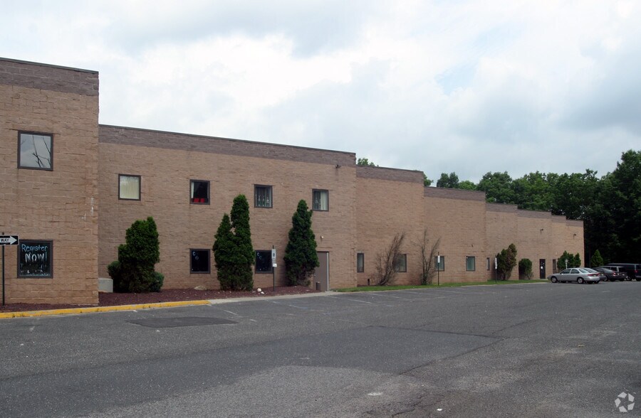 More Photos Of 712 Ginesi Dr, Morganville Light Distribution For Lease