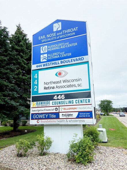 More Photos Of 444 N Westhill Blvd, Appleton Unknown For Lease