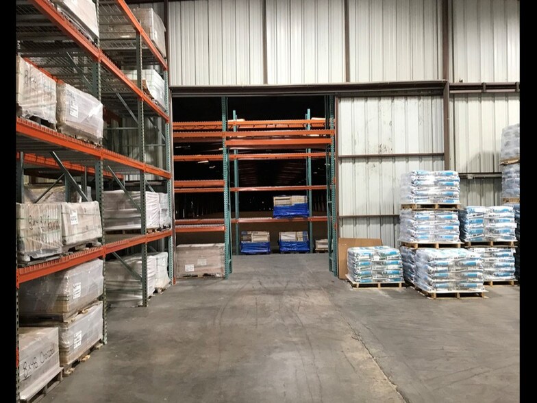 More Photos Of 11765 Darryl Dr, Baton Rouge Warehouse For Lease