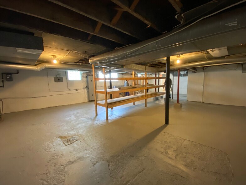 More Photos Of 2150 Alpine Pl, Cincinnati Office Residential For Sale