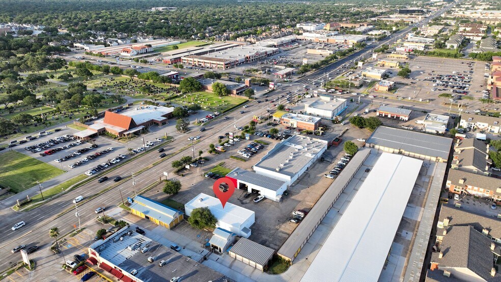 More Photos Of 12637-12641 Westheimer Rd, Houston Unknown For Lease