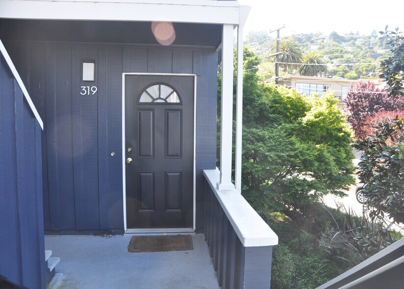 More Photos Of 311-321 Valley St, Sausalito Apartments For Sale