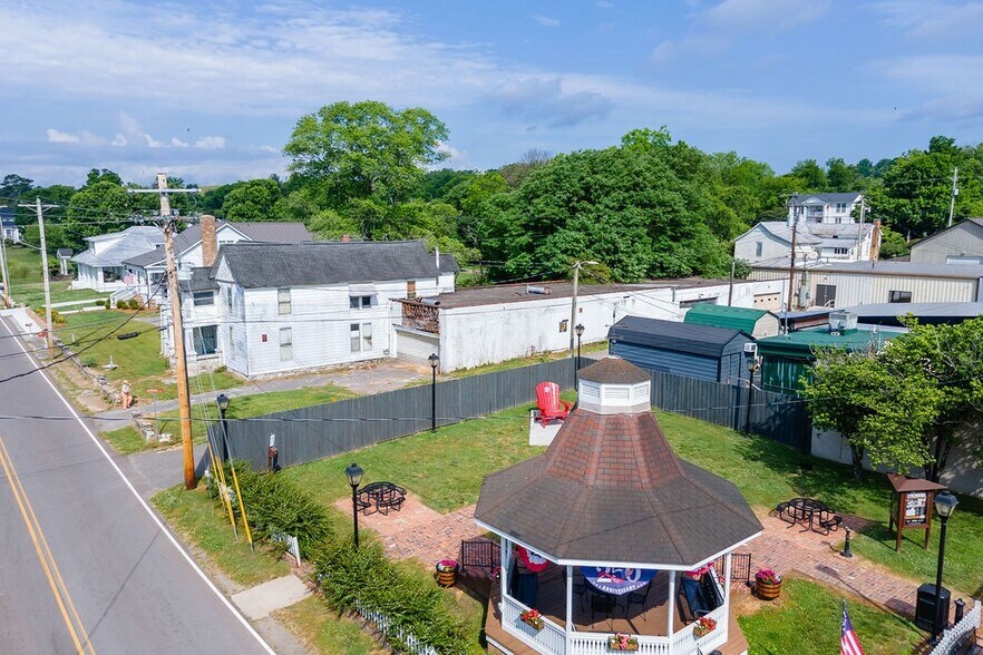More Photos Of 250 Main St, Lynchburg Land For Sale