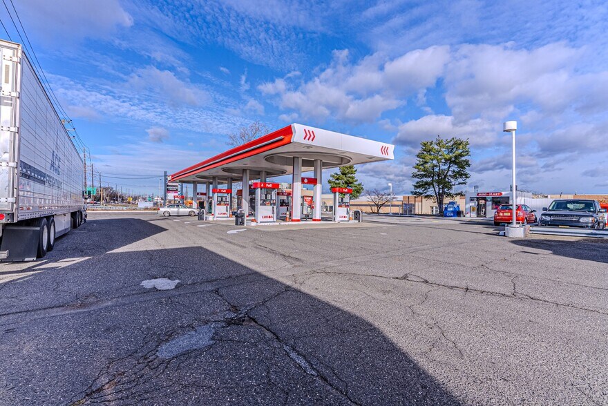 More Photos Of 1500 US Highway 46, Little Falls Service Station For Sale