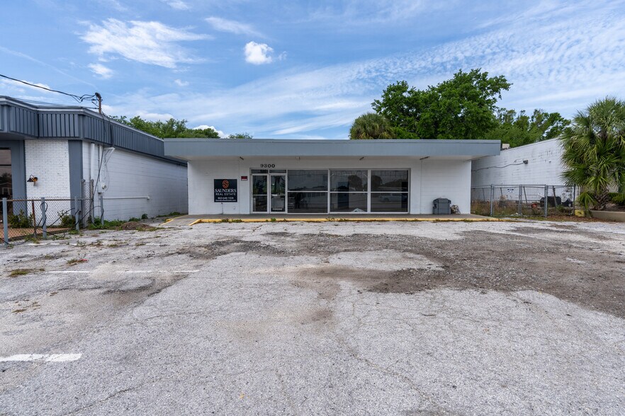 More Photos Of 9300 N 49th St, Pinellas Park Freestanding For Sale