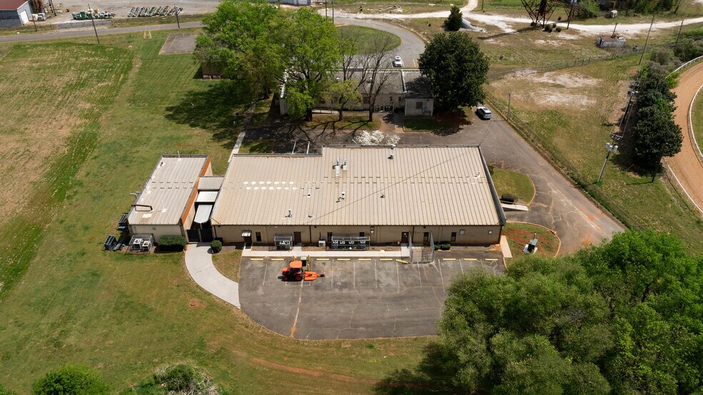 More Photos Of 112 Old Mill Rd, Cartersville Research And Development For Sale