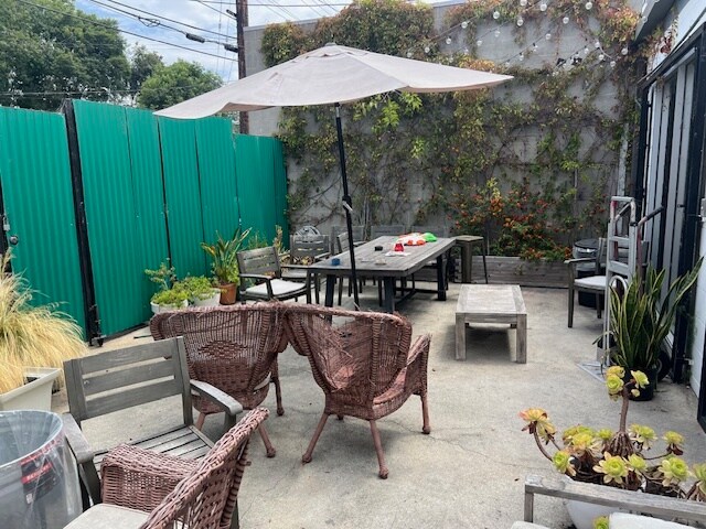 More Photos Of 6033 Washington Blvd, Culver City Storefront For Lease