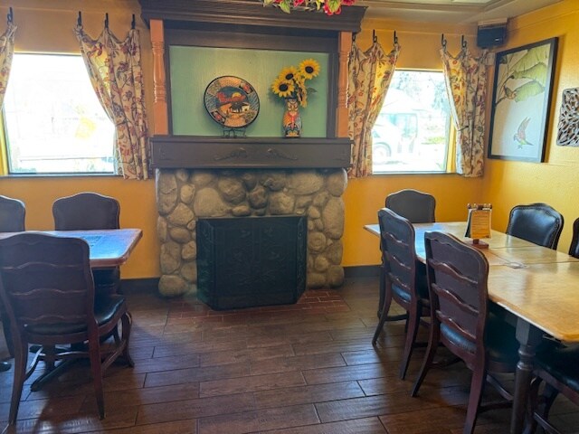 More Photos Of 1964 W Foothill Blvd, Upland Restaurant For Sale