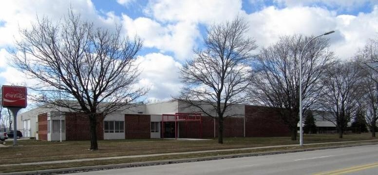 Primary Photo Of 1608 Dove St, Port Huron Warehouse For Sale