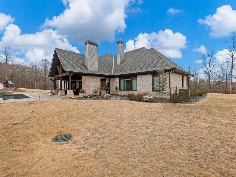 More Photos Of 3263 Tanners Mill Rd, Gainesville Lodge Meeting Hall For Sale