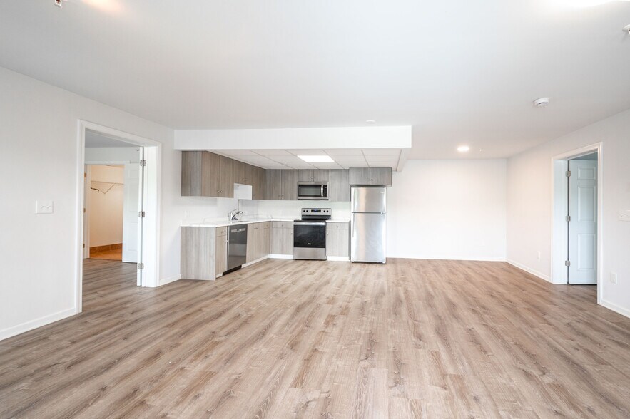 More Photos Of 1030 Federal Rd, Brookfield Apartments For Sale