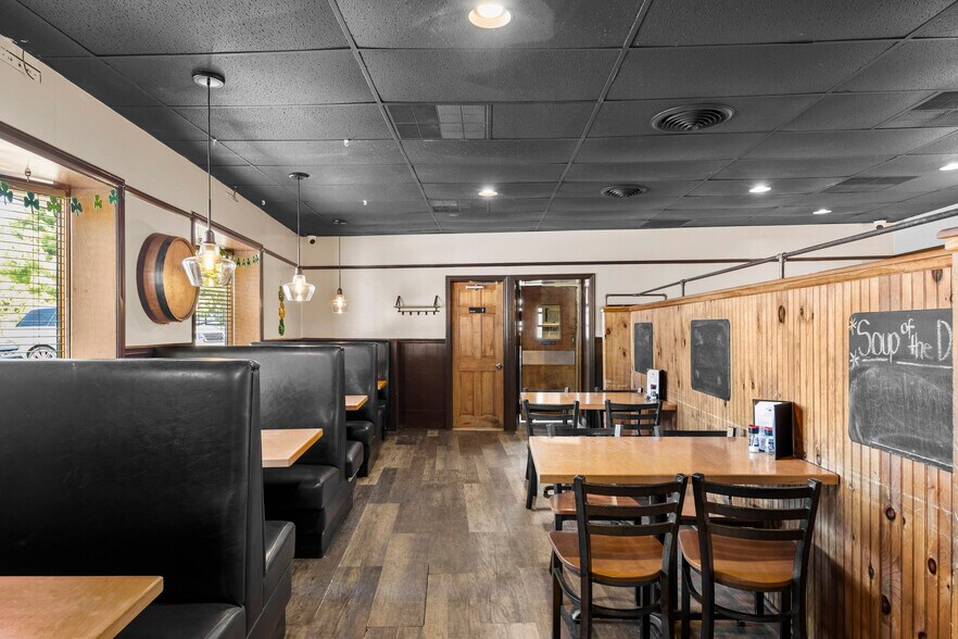 More Photos Of 367 Delaware Ave, Delmar Bar For Sale