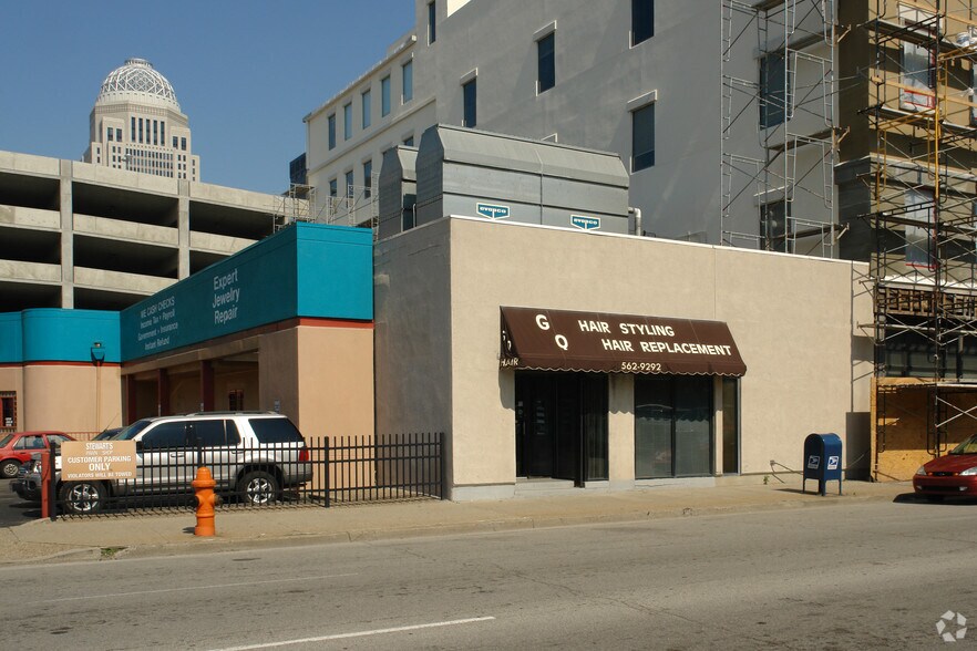 More Photos Of 113 W Jefferson St, Louisville Freestanding For Lease
