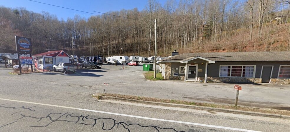 More Photos Of 2068 US-76, Hiawassee Manufactured Housing Mobile Home Park For Sale