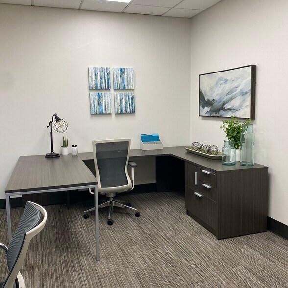 More Photos Of 3029 S Sherwood Forest Blvd, Baton Rouge Office For Sale