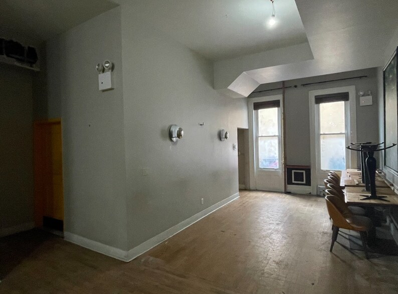 More Photos Of 254 5th Ave, Brooklyn Storefront Retail Residential For Lease