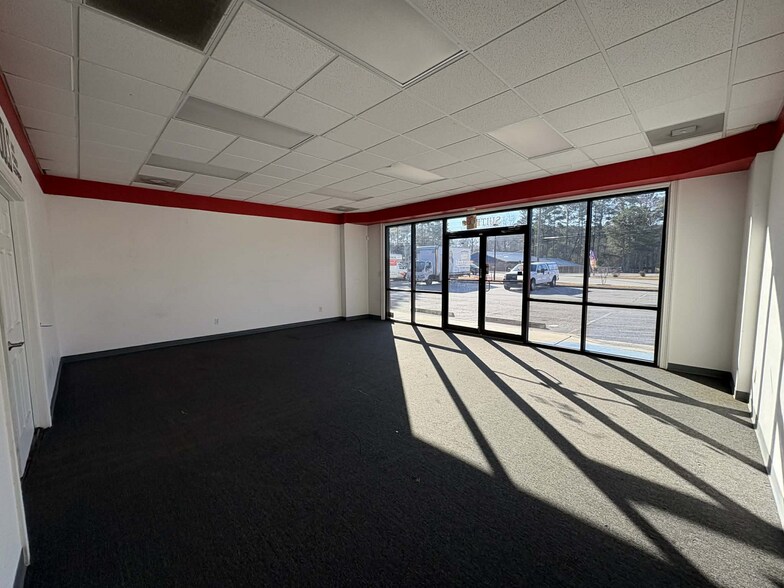 More Photos Of 2096 Buford Dam Rd, Buford Unknown For Lease