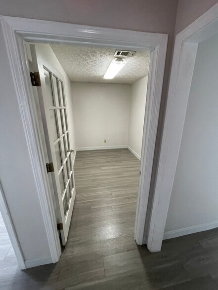 More Photos Of 5499 Jonesboro Rd, Morrow Office For Lease